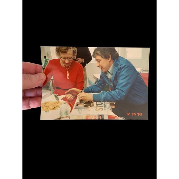 AUTOGRAPHED w PIC Bob Stupak's Las Vegas World Board Game Gazette Newspaper WSOP - Picture 3 of 14